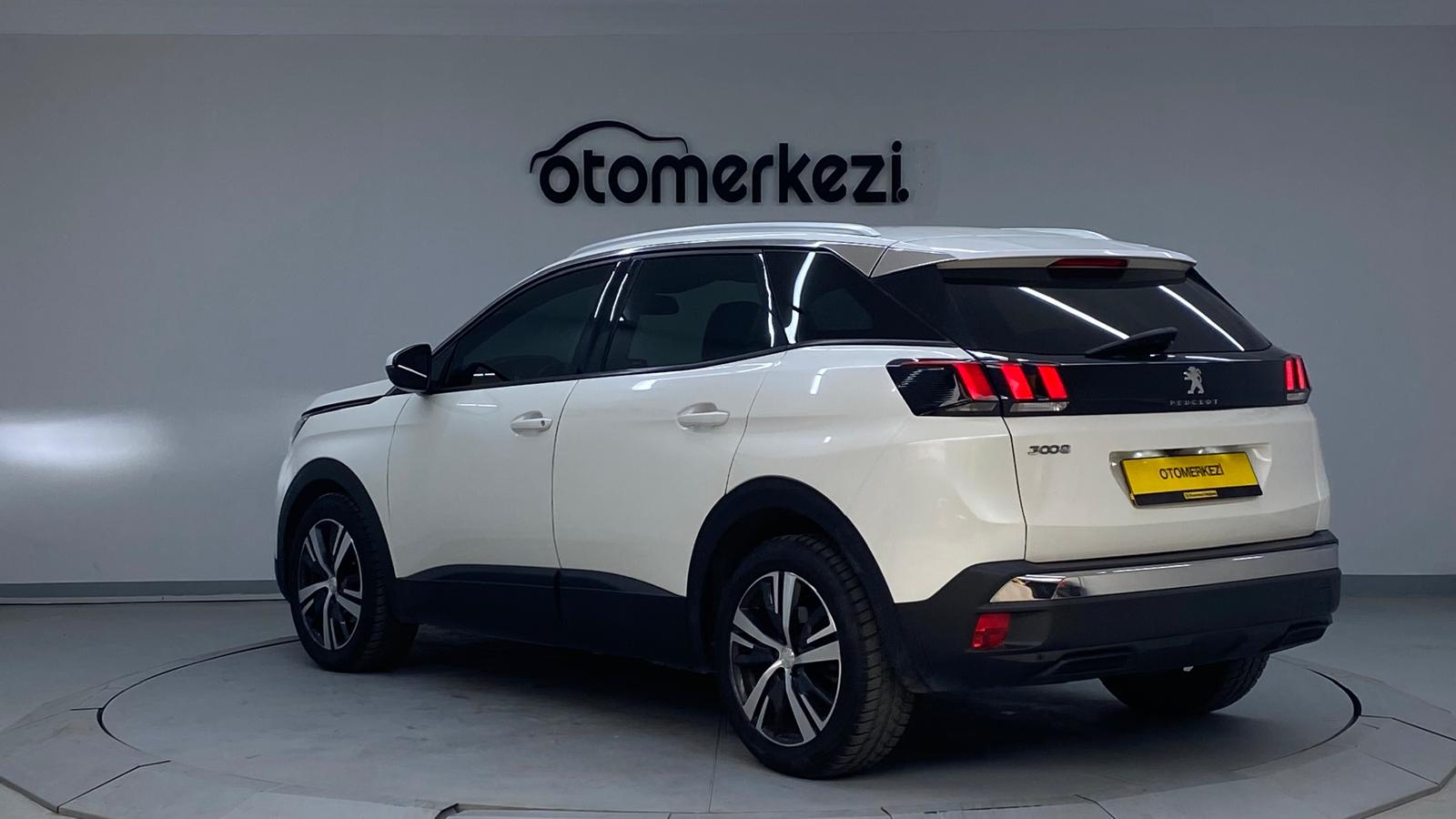 PEUGEOT 3008 2